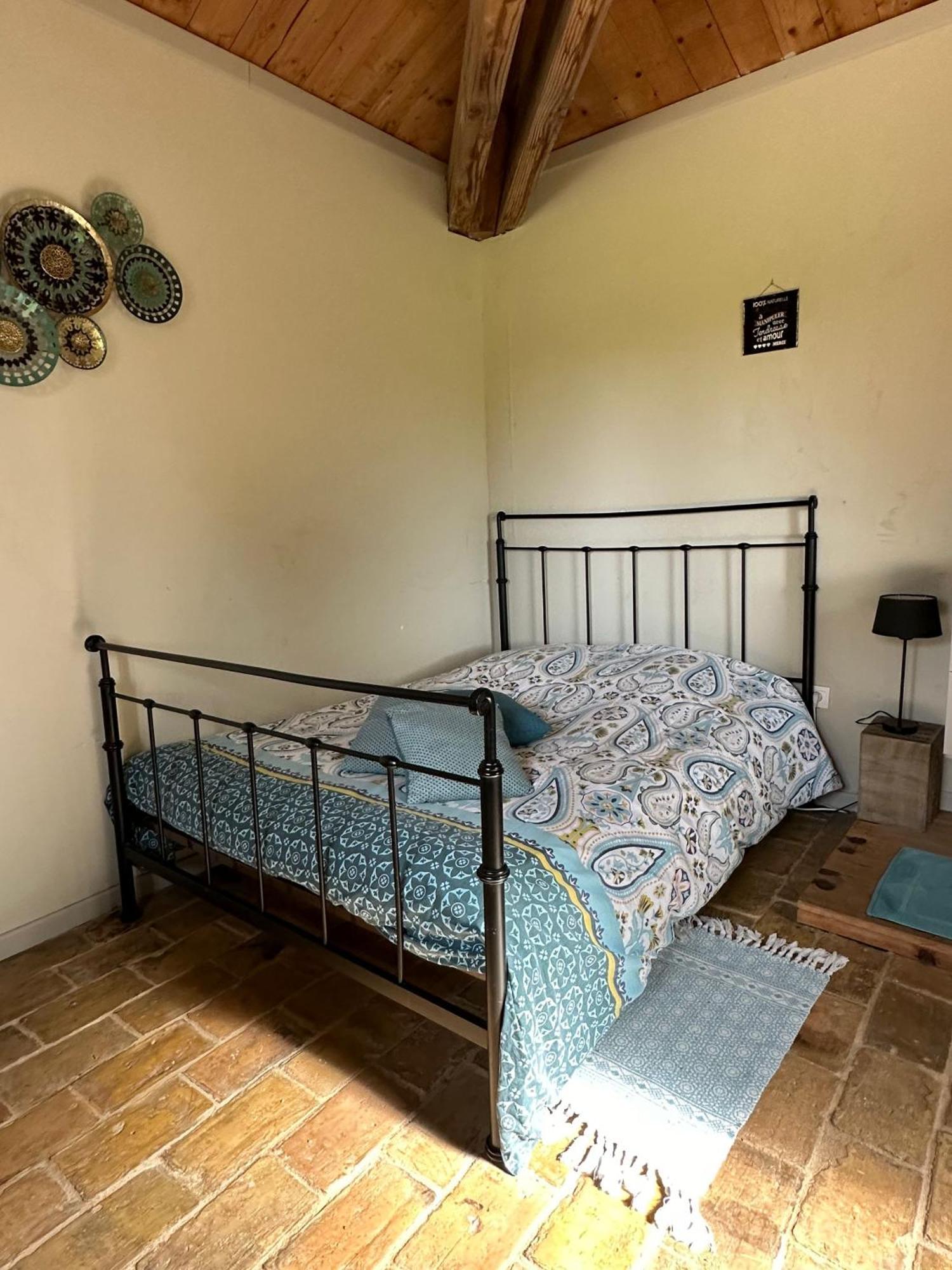 Maisonnette Independante Au Calme Dans Un Grand Jardin Châteauneuf-du-Rhône Eksteriør bilde
